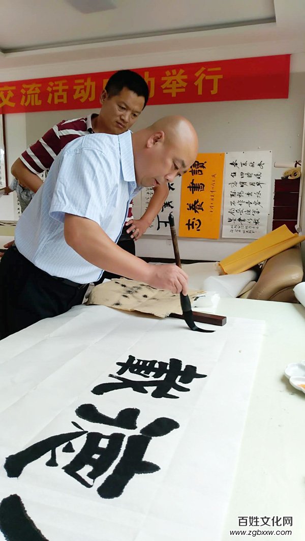 CCTV我愛你中華網(wǎng)絡電視頻道《放飛夢想》欄目走進山東儒林文化園
