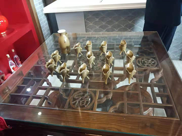 媒企“牽手”共慶第二十個中國記者節(jié) ——記者采風團走進邯鄲市肥鄉(xiāng)區(qū)叢臺酒苑
