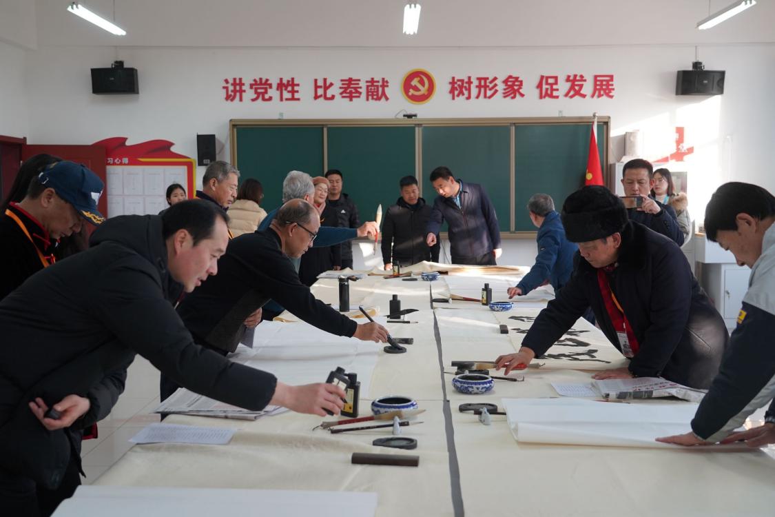 首屆“大美鄴城杯”全國(guó)詩(shī)書畫大賽頒獎(jiǎng)盛典在河北臨漳圓滿舉行 首屆“大美鄴城杯”全國(guó)詩(shī)書畫大賽頒獎(jiǎng)盛典在河北臨漳圓滿舉行