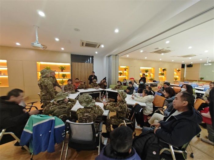 橫墅江社區(qū)青少年國(guó)防素質(zhì)提升計(jì)劃暨冬訓(xùn)活動(dòng)順利收官