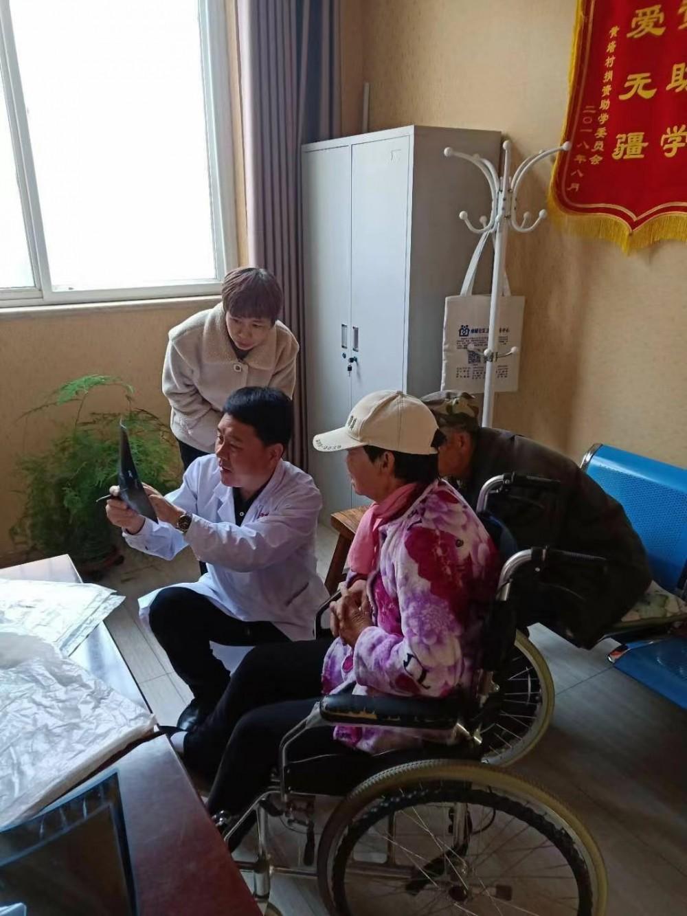 全國(guó)第十屆道德教育新聞人物——明靜旺