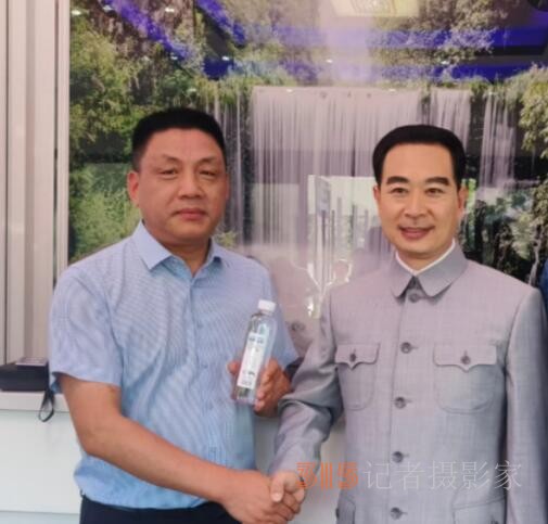 仙寓山泉（龍、壽、佛）硒礦泉水省代簽約在仙寓山舉行
