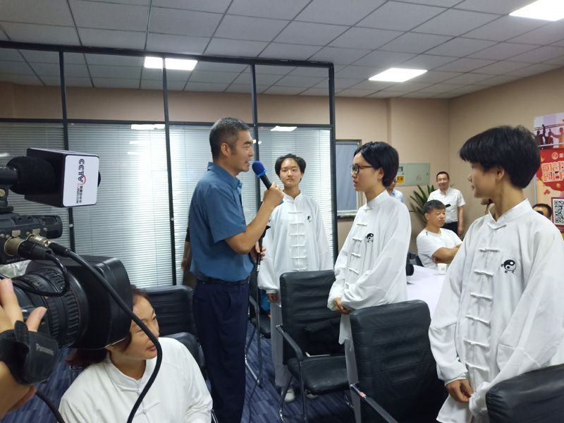 龍辰太極道太極推手開(kāi)班儀式成功舉行