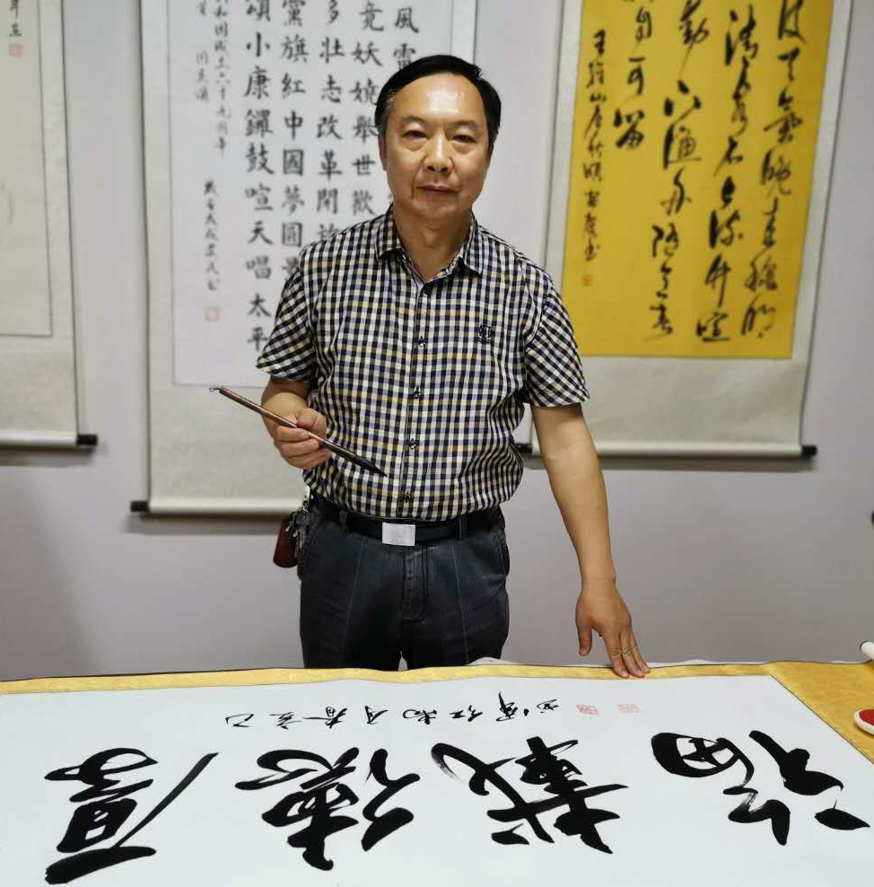 中國(guó)當(dāng)代實(shí)力派書(shū)畫(huà)名家尚紅軍書(shū)法藝術(shù)欣賞