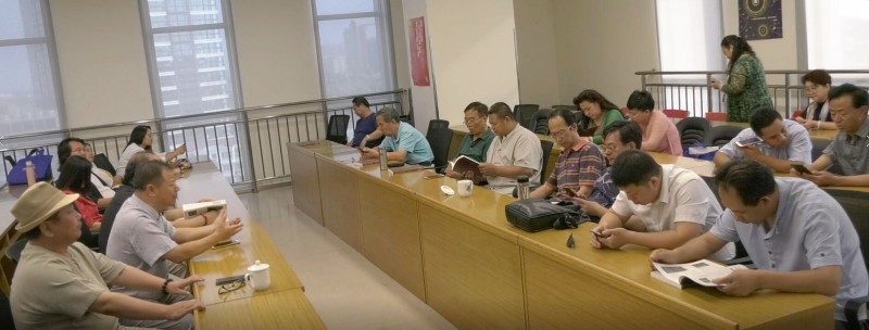郭謙圖書書法作品捐贈(zèng)暨《中國(guó)百體書法概述》新書發(fā)布在通州圖書館舉辦